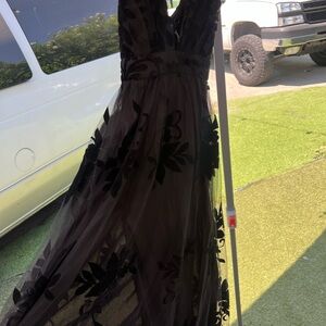 Windsor Elegant Black Floral Evening Dress